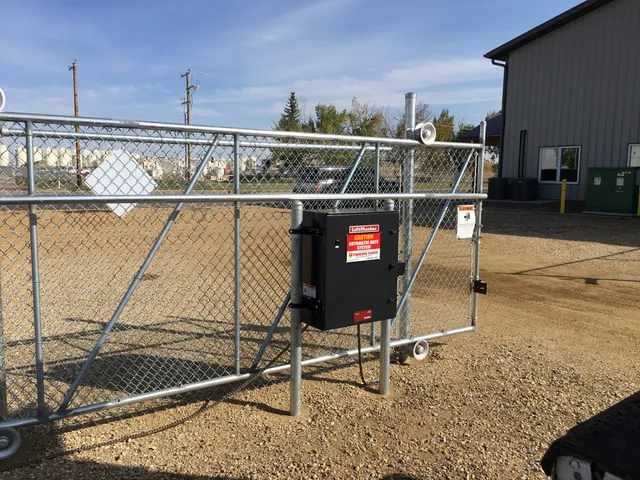 Cantilever slide gate with LiftMaster operator