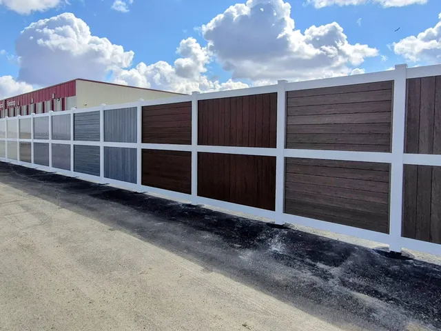 Composite privacy fence in white vinyl frames, Home Hardware