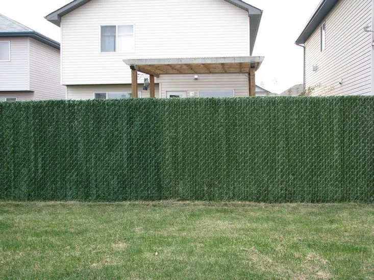 Hedge Link privacy slats along a property line