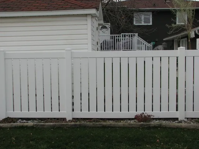 Semi-privacy vinyl fence